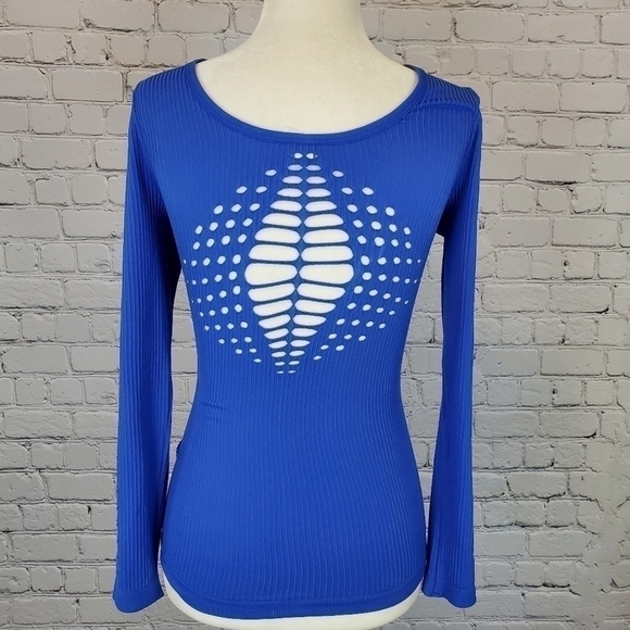 𝅺LIVE Love Dream Long Sleeve Snip Tease Top Sz. XS - Picture 5 of 8